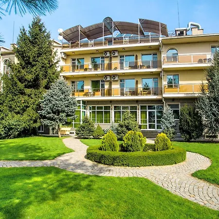 парк-хотел клементина Hotel Trud