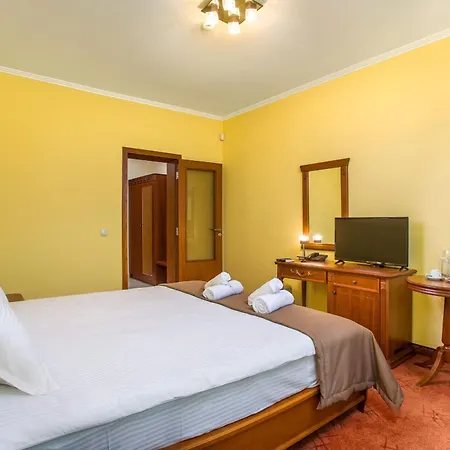 парк-хотел клементина Hotel